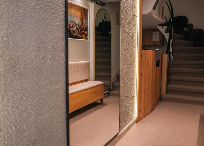 Hotel Taksim Santa Lucia