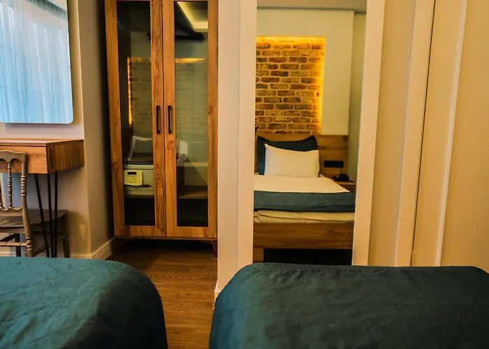 Taksim Santa Lucia * Provincia di Istanbul