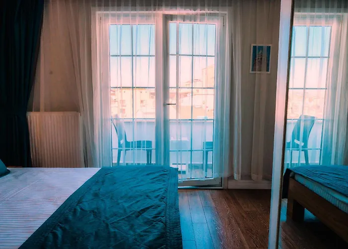 Taksim Santa Lucia * Provincia di Istanbul