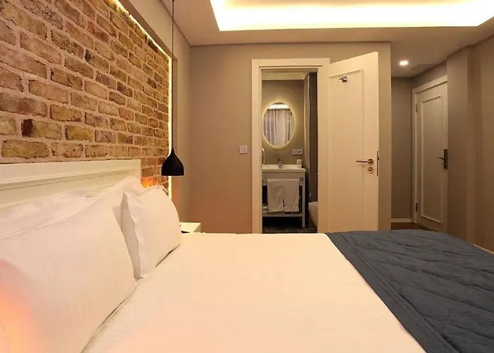 Hotel Taksim Santa Lucia