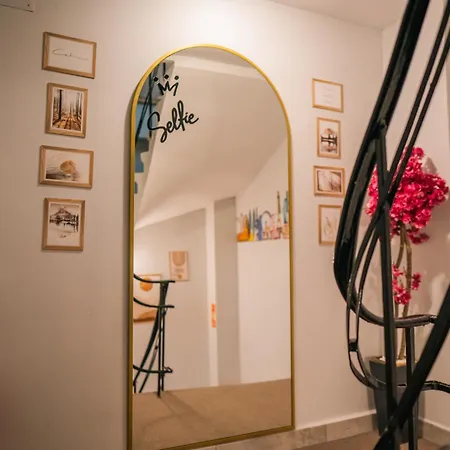 Taksim Santa Lucia Szálloda *