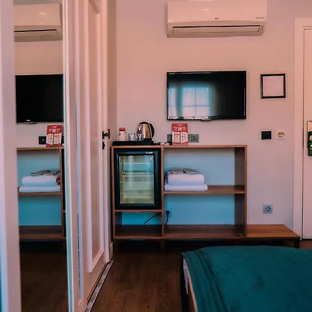 Taksim Santa Lucia Szálloda *